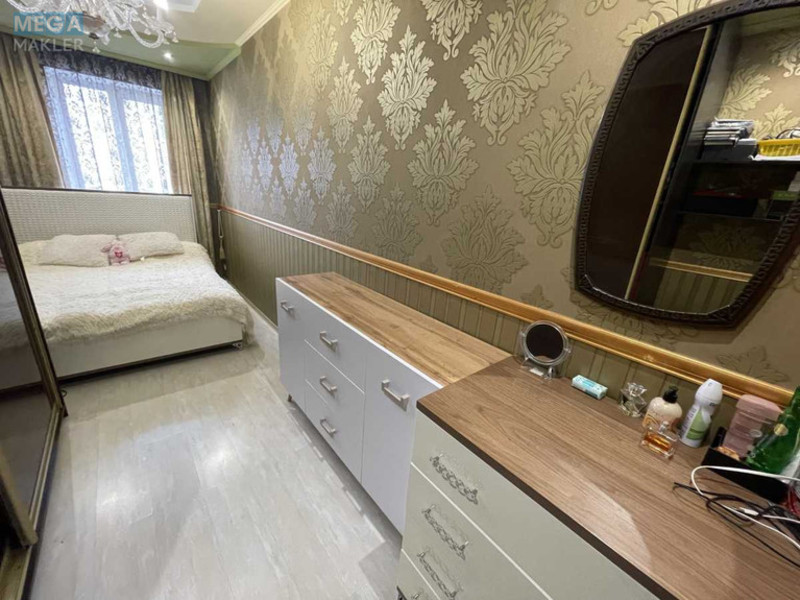 Продаж 2 кімнатної квартири (39/29/6), 5 пов. 5 пов. будинку, <a class="location-link" href="/kiev/" title="Недвижимость Київ">Київ</a>, <a class="location-link" href="/kiev/pecherskij/" title="Недвижимость Печерський район">Печерський р-н</a>, Генерала Алмазова вул., 9 (изображение 13)