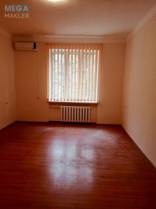 Продаж 3 кімнатної квартири (96,3/58/12,6), 1 пов. 5 пов. будинку, <a class="location-link" href="/kiev/" title="Недвижимость Київ">Київ</a>, <a class="location-link" href="/kiev/pecherskij/" title="Недвижимость Печерський район">Печерський р-н</a>, Лейпцигская ул., 2/37 (изображение 5)