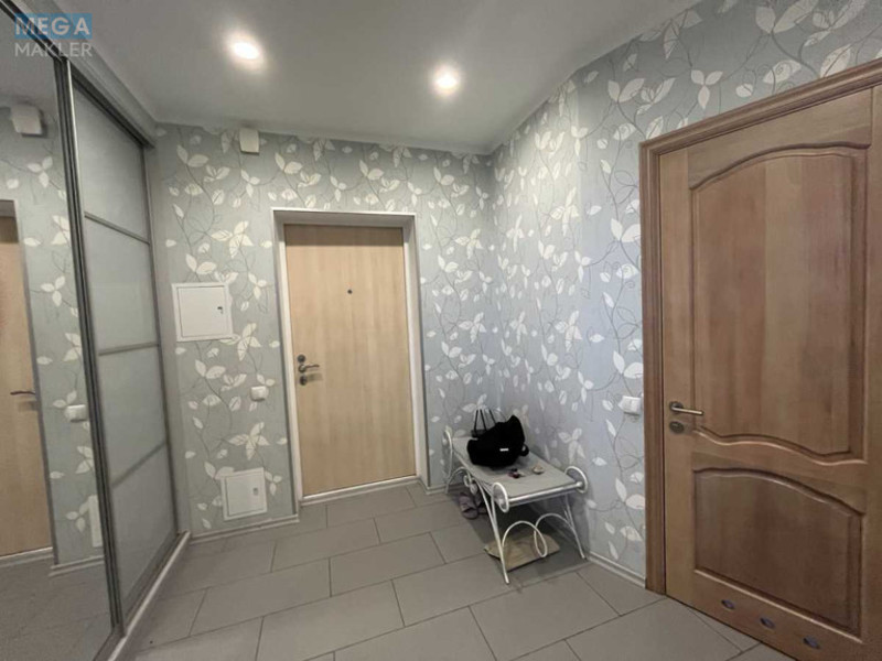 Продаж 2 кімнатної квартири (65/40/10), 17 пов. 23 пов. будинку, <a class="location-link" href="/kiev/" title="Недвижимость Київ">Київ</a>, <a class="location-link" href="/kiev/goloseevskij/" title="Недвижимость Голосіївський район">Голосіївський р-н</a>, Саперно-Слобідський проїзд, 22 (изображение 13)