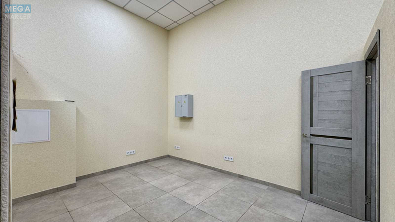 Оренда комерційної нерухомості, 61&nbsp;кв.м, <a class="location-link" href="/kiev/" title="Недвижимость Київ">Київ</a>, <a class="location-link" href="/kiev/goloseevskij/" title="Недвижимость Голосіївський район">Голосіївський р-н</a>, Валерія Лобановського просп., 144 (изображение 3)