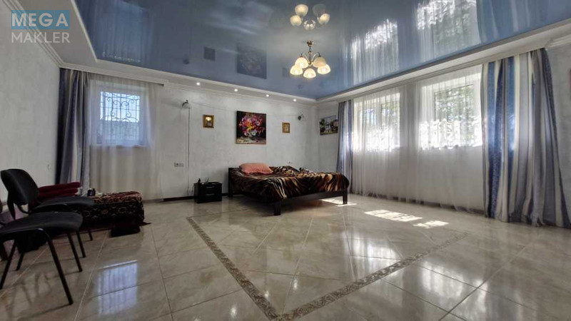 Продаж дома, 3&nbsp;поверху, 296&nbsp;кв.м, 7&nbsp;кімнат, ділянка 12&nbsp;соток, <a class="location-link" href="/mihajlovka-rubezhovka/" title="Недвижимость Михайлівка-Рубежівка">Михайлівка-Рубежівка</a>, <a class="location-link" href="/mihajlovka-rubezhovka/desnyanskij/" title="Недвижимость Деснянский район">Деснянский р-н</a>, Абрикосова (изображение 18)