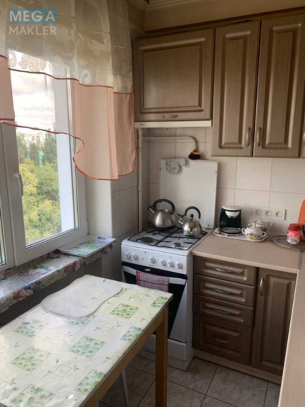 Оренда 3 кімнатної квартири, <a class="location-link" href="/kiev/" title="Недвижимость Київ">Київ</a>, <a class="location-link" href="/kiev/dneprovskij/" title="Недвижимость Дніпровський район">Дніпровський р-н</a>, Ентузіастів вул., 3/1 (изображение 5)