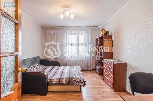 Продаж 2 кімнатної квартири (47,5/32/5,1), 9 пов. 9 пов. будинку, <a class="location-link" href="/kiev/" title="Недвижимость Київ">Київ</a>, <a class="location-link" href="/kiev/pecherskij/" title="Недвижимость Печерський район">Печерський р-н</a>, Менделєєва вул., 12 (изображение 4)