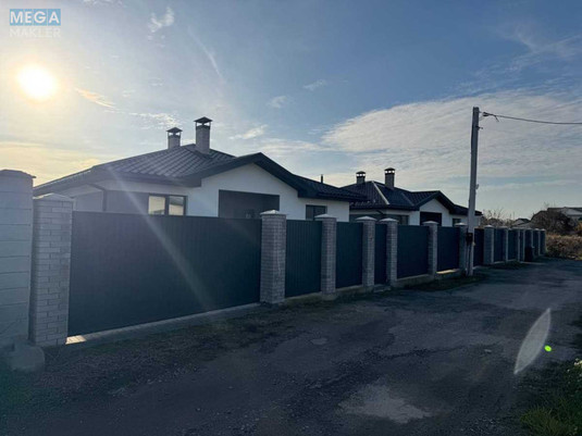 Продаж дома, 1&nbsp; поверх, 105&nbsp;кв.м, 3&nbsp;кімнати, ділянка 5&nbsp;соток, <a class="location-link" href="/borispol/" title="Недвижимость Бориспіль">Бориспіль</a>, Братів Шило, 25 (изображение 9)