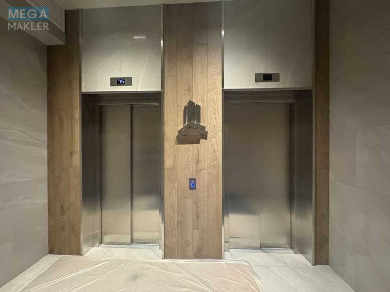 Продаж 4 кімнатної квартири (237,9/?/31), 16 пов. 17 пов. будинку, <a class="location-link" href="/kiev/" title="Недвижимость Київ">Київ</a>, <a class="location-link" href="/kiev/obolonskij/" title="Недвижимость Оболонський район">Оболонський р-н</a>, Оболонский просп., 6а (изображение 11)