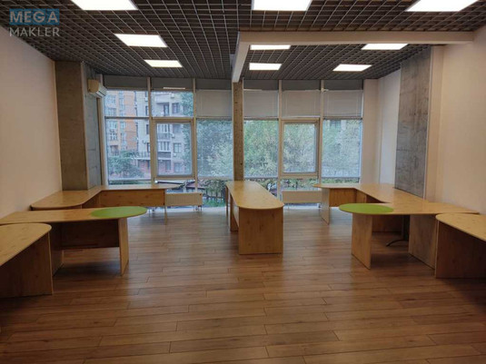 Оренда комерційної нерухомості, 51&nbsp;кв.м, под офис, <a class="location-link" href="/kiev/" title="Недвижимость Київ">Київ</a>, <a class="location-link" href="/kiev/pecherskij/" title="Недвижимость Печерський район">Печерський р-н</a>, Евгения Коновальца ул., 36д (изображение 4)
