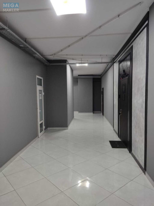 Оренда комерційної нерухомості, 51&nbsp;кв.м, под офис, <a class="location-link" href="/kiev/" title="Недвижимость Київ">Київ</a>, <a class="location-link" href="/kiev/pecherskij/" title="Недвижимость Печерський район">Печерський р-н</a>, Евгения Коновальца ул., 36д (изображение 5)