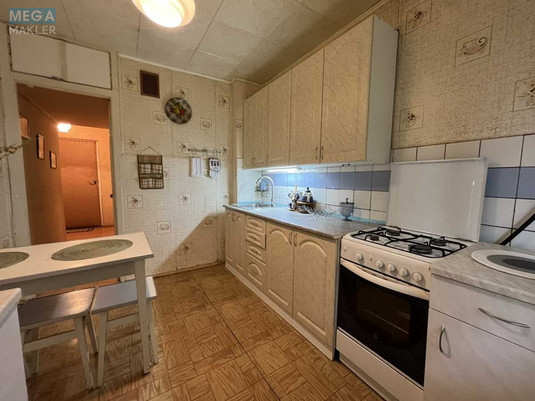 Продаж 1 кімнатної квартири (43/?/8), 2 пов. 14 пов. будинку, <a class="location-link" href="/kiev/" title="Недвижимость Київ">Київ</a>, <a class="location-link" href="/kiev/pecherskij/" title="Недвижимость Печерський район">Печерський р-н</a>, Московська вул., 17-2 (изображение 2)