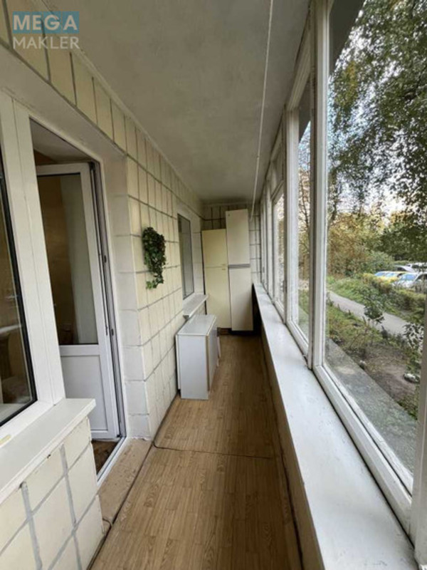 Продаж 1 кімнатної квартири (43/?/8), 2 пов. 14 пов. будинку, <a class="location-link" href="/kiev/" title="Недвижимость Київ">Київ</a>, <a class="location-link" href="/kiev/pecherskij/" title="Недвижимость Печерський район">Печерський р-н</a>, Московська вул., 17-2 (изображение 10)