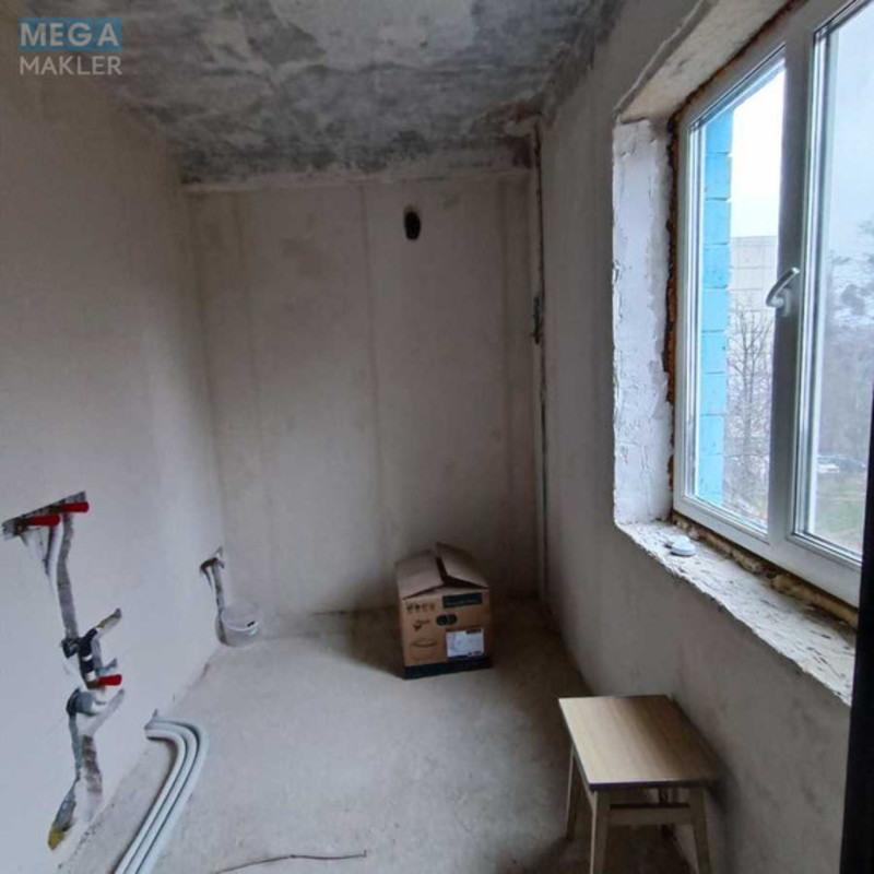 Продаж 2 кімнатної квартири (47,4/28,4/8,4), 4 пов. 5 пов. будинку, <a class="location-link" href="/kiev/" title="Недвижимость Київ">Київ</a>, <a class="location-link" href="/kiev/svyatoshinskij/" title="Недвижимость Святошинський район">Святошинський р-н</a>, Тулузи вул., 22 (изображение 7)