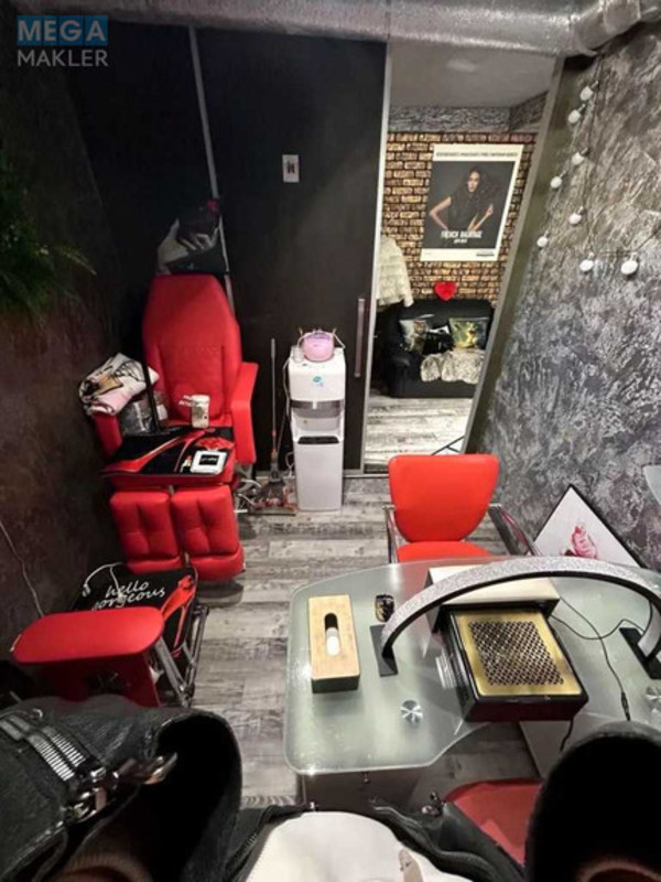 Оренда комерційної нерухомості, 19&nbsp;кв.м, под офис, <a class="location-link" href="/kiev/" title="Недвижимость Київ">Київ</a>, <a class="location-link" href="/kiev/desnyanskij/" title="Недвижимость Деснянський район">Деснянський р-н</a>, Лесной просп., 15 (изображение 3)