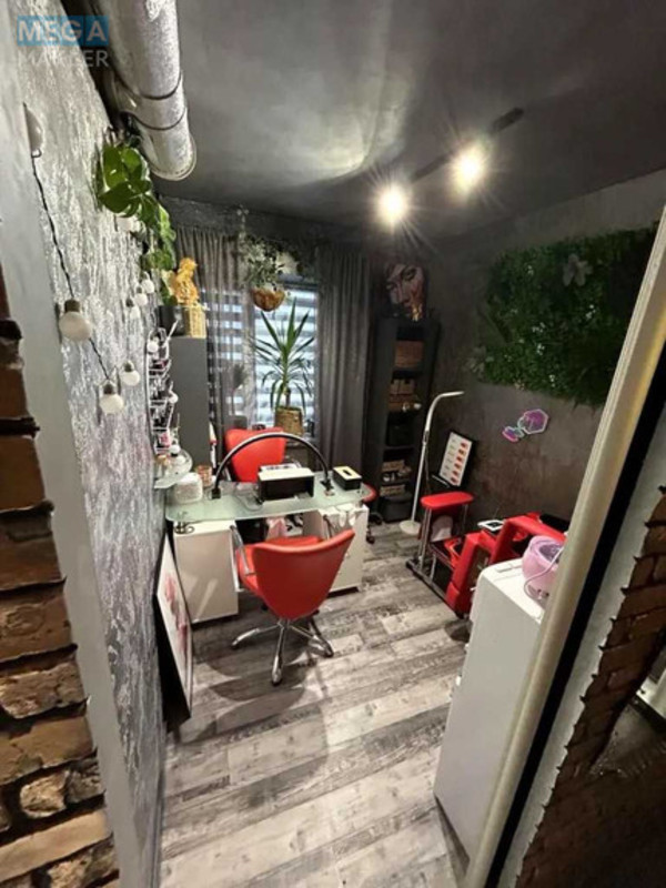 Оренда комерційної нерухомості, 19&nbsp;кв.м, под офис, <a class="location-link" href="/kiev/" title="Недвижимость Київ">Київ</a>, <a class="location-link" href="/kiev/desnyanskij/" title="Недвижимость Деснянський район">Деснянський р-н</a>, Лесной просп., 15 (изображение 6)