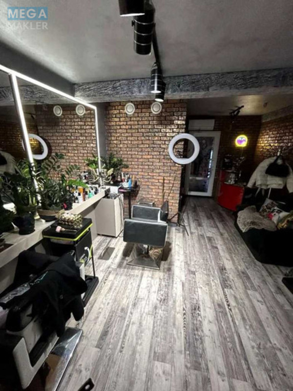 Оренда комерційної нерухомості, 19&nbsp;кв.м, под офис, <a class="location-link" href="/kiev/" title="Недвижимость Київ">Київ</a>, <a class="location-link" href="/kiev/desnyanskij/" title="Недвижимость Деснянський район">Деснянський р-н</a>, Лесной просп., 15 (изображение 8)