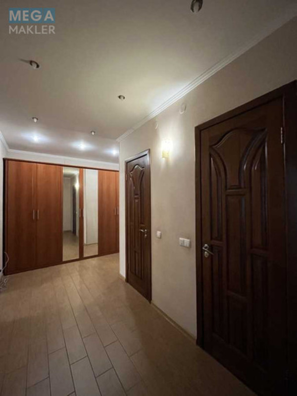 Продаж 3 кімнатної квартири (87/60/11), 17 пов. 25 пов. будинку, <a class="location-link" href="/kiev/" title="Недвижимость Київ">Київ</a>, <a class="location-link" href="/kiev/svyatoshinskij/" title="Недвижимость Святошинський район">Святошинський р-н</a>, Депутатская ул., 23А (изображение 4)