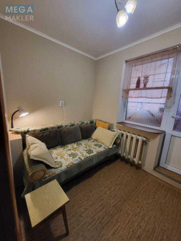 Оренда 1 кімнатної квартири, <a class="location-link" href="/kiev/" title="Недвижимость Київ">Київ</a>, <a class="location-link" href="/kiev/svyatoshinskij/" title="Недвижимость Святошинский район">Святошинский р-н</a>, Володимира Маяковського просп., 26Б (изображение 8)