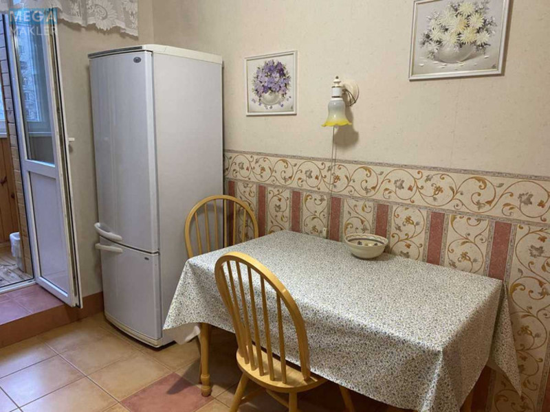 Оренда 1 кімнатної квартири, <a class="location-link" href="/kiev/" title="Недвижимость Київ">Київ</a>, <a class="location-link" href="/kiev/shevchenkovskij/" title="Недвижимость Шевченківський район">Шевченківський р-н</a>, Татарская ул., 9 (изображение 2)