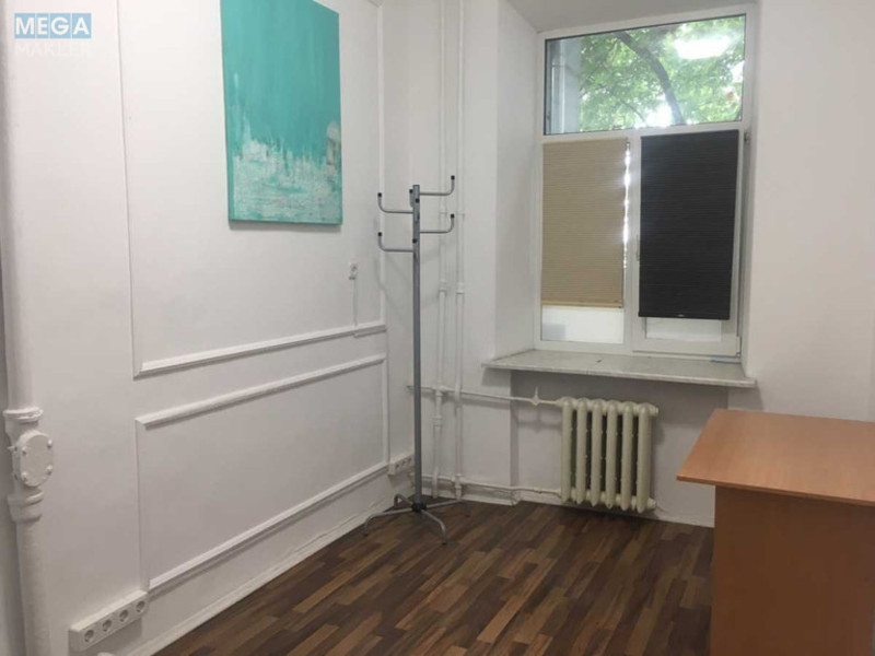 Продаж 3 кімнатної квартири (53/?/?), 1 пов. 4 пов. будинку, <a class="location-link" href="/kiev/" title="Недвижимость Київ">Київ</a>, <a class="location-link" href="/kiev/svyatoshinskij/" title="Недвижимость Святошинский район">Святошинский р-н</a>, Лютеранская ул., 27-29 (изображение 4)