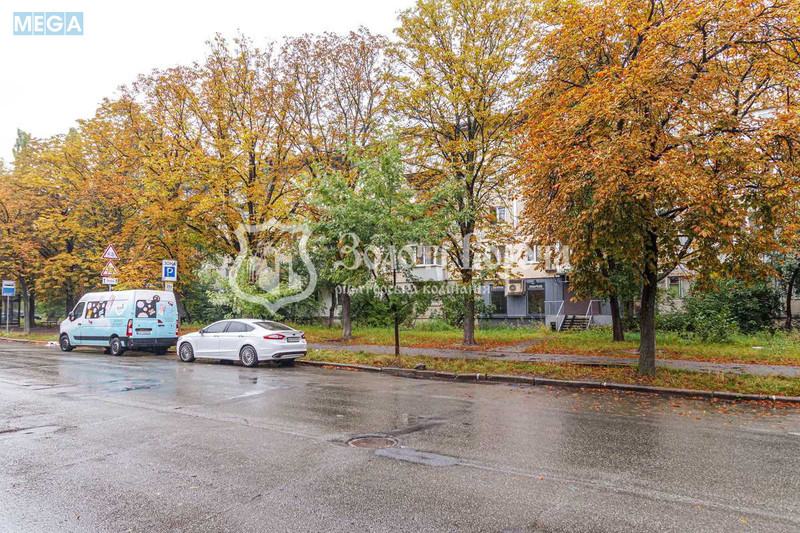 Продаж комерційної нерухомості, 50&nbsp;кв.м, под магазин, <a class="location-link" href="/kiev/" title="Недвижимость Київ">Київ</a>, <a class="location-link" href="/kiev/solomenskij/" title="Недвижимость Солом'янський район">Солом'янський р-н</a>, Героїв Севастополя вул., 11 (изображение 12)