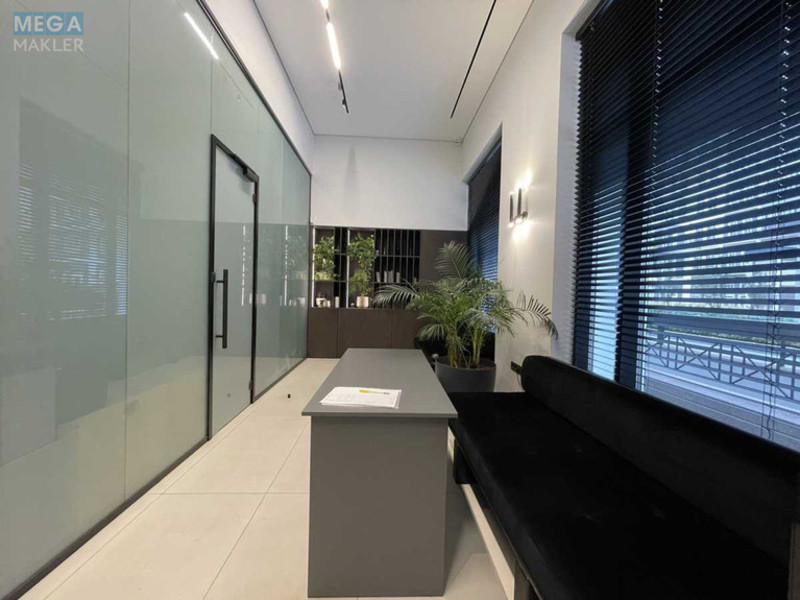 Продаж комерційної нерухомості, 268&nbsp;кв.м, под магазин, <a class="location-link" href="/kiev/" title="Недвижимость Київ">Київ</a>, <a class="location-link" href="/kiev/goloseevskij/" title="Недвижимость Голосіївський район">Голосіївський р-н</a>, Михайла Максимовича вул., 28 (изображение 11)