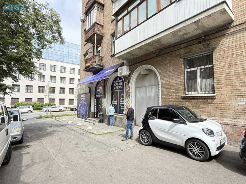 Оренда комерційної нерухомості, 10&nbsp;кв.м, <a class="location-link" href="/kiev/" title="Недвижимость Київ">Київ</a>, <a class="location-link" href="/kiev/shevchenkovskij/" title="Недвижимость Шевченківський район">Шевченківський р-н</a>, Зоологічна вул., 6 (изображение 3)