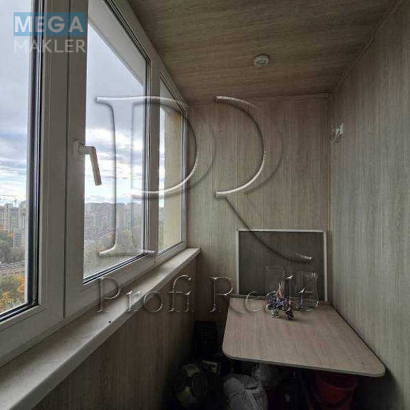 Продаж 1 кімнатної квартири (43/18/9), 20 пов. 25 пов. будинку, <a class="location-link" href="/kiev/" title="Недвижимость Київ">Київ</a>, <a class="location-link" href="/kiev/goloseevskij/" title="Недвижимость Голосіївський район">Голосіївський р-н</a>, Ломоносова вулиця, 36А (изображение 8)