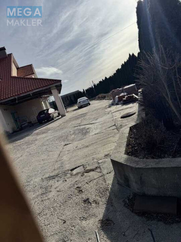 Продаж дома, 2&nbsp;поверху, 484&nbsp;кв.м, 7&nbsp;кімнат, ділянка 23&nbsp;сотки, <a class="location-link" href="/hotyanovka/" title="Недвижимость Хотянівка">Хотянівка</a>, Непопа Костянтина, 10 (изображение 24)