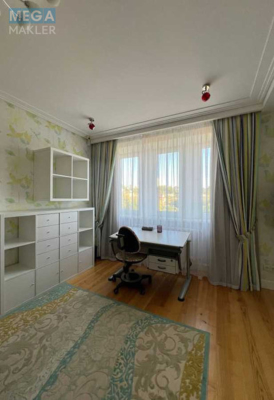 Оренда 4 кімнатні квартири, <a class="location-link" href="/kiev/" title="Недвижимость Київ">Київ</a>, <a class="location-link" href="/kiev/goloseevskij/" title="Недвижимость Голосіївський район">Голосіївський р-н</a>, Голосеевская ул., 13Б (изображение 10)