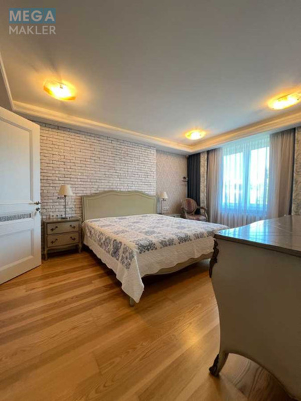 Оренда 4 кімнатні квартири, <a class="location-link" href="/kiev/" title="Недвижимость Київ">Київ</a>, <a class="location-link" href="/kiev/goloseevskij/" title="Недвижимость Голосіївський район">Голосіївський р-н</a>, Голосеевская ул., 13Б (изображение 13)