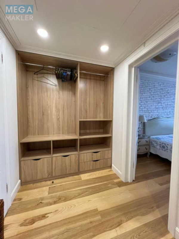 Оренда 4 кімнатні квартири, <a class="location-link" href="/kiev/" title="Недвижимость Київ">Київ</a>, <a class="location-link" href="/kiev/goloseevskij/" title="Недвижимость Голосіївський район">Голосіївський р-н</a>, Голосеевская ул., 13Б (изображение 16)