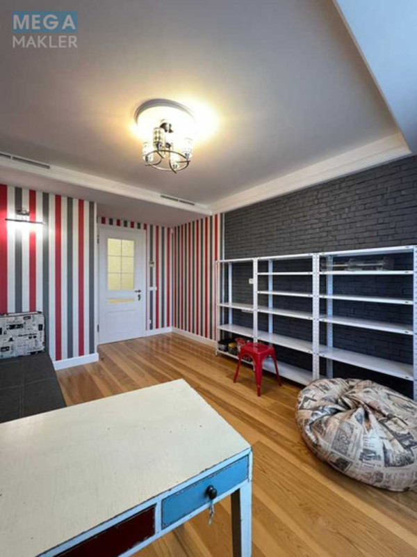 Оренда 4 кімнатні квартири, <a class="location-link" href="/kiev/" title="Недвижимость Київ">Київ</a>, <a class="location-link" href="/kiev/goloseevskij/" title="Недвижимость Голосіївський район">Голосіївський р-н</a>, Голосеевская ул., 13Б (изображение 20)