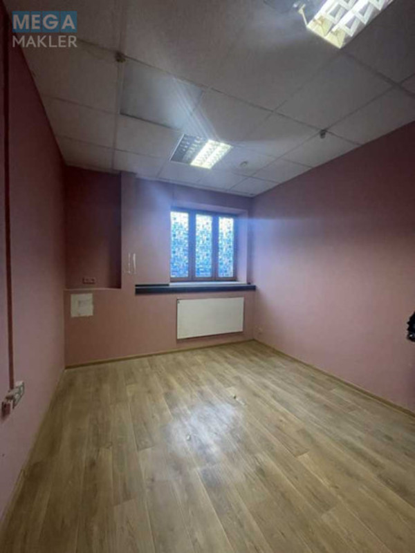 Оренда окремої будівлі/побудови, 113&nbsp;кв.м, <a class="location-link" href="/kiev/" title="Недвижимость Київ">Київ</a>, <a class="location-link" href="/kiev/solomenskij/" title="Недвижимость Солом'янський район">Солом'янський р-н</a>, Авіаконструктора Антонова вул., 37 (изображение 2)