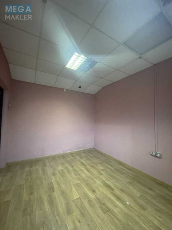 Оренда окремої будівлі/побудови, 113&nbsp;кв.м, <a class="location-link" href="/kiev/" title="Недвижимость Київ">Київ</a>, <a class="location-link" href="/kiev/solomenskij/" title="Недвижимость Солом'янський район">Солом'янський р-н</a>, Авіаконструктора Антонова вул., 37 (изображение 3)