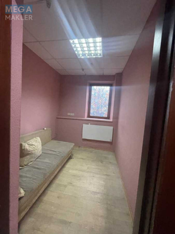 Оренда окремої будівлі/побудови, 113&nbsp;кв.м, <a class="location-link" href="/kiev/" title="Недвижимость Київ">Київ</a>, <a class="location-link" href="/kiev/solomenskij/" title="Недвижимость Солом'янський район">Солом'янський р-н</a>, Авіаконструктора Антонова вул., 37 (изображение 4)