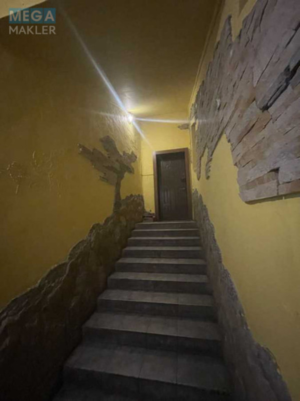 Оренда окремої будівлі/побудови, 113&nbsp;кв.м, <a class="location-link" href="/kiev/" title="Недвижимость Київ">Київ</a>, <a class="location-link" href="/kiev/solomenskij/" title="Недвижимость Солом'янський район">Солом'янський р-н</a>, Авіаконструктора Антонова вул., 37 (изображение 11)