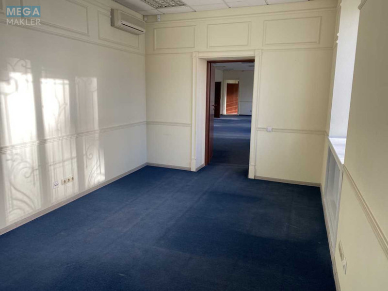 Оренда комерційної нерухомості, 193&nbsp;кв.м, под офис, <a class="location-link" href="/kiev/" title="Недвижимость Київ">Київ</a>, <a class="location-link" href="/kiev/svyatoshinskij/" title="Недвижимость Святошинский район">Святошинский р-н</a>, Леси Украинки бульв., 6 (изображение 3)