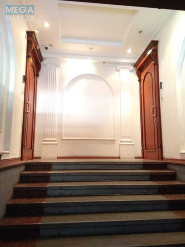 Оренда комерційної нерухомості, 193&nbsp;кв.м, под офис, <a class="location-link" href="/kiev/" title="Недвижимость Київ">Київ</a>, <a class="location-link" href="/kiev/svyatoshinskij/" title="Недвижимость Святошинский район">Святошинский р-н</a>, Леси Украинки бульв., 6 (изображение 7)