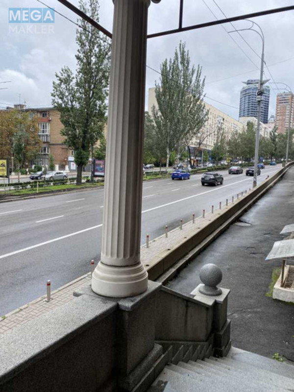 Оренда комерційної нерухомості, 193&nbsp;кв.м, под офис, <a class="location-link" href="/kiev/" title="Недвижимость Київ">Київ</a>, <a class="location-link" href="/kiev/svyatoshinskij/" title="Недвижимость Святошинский район">Святошинский р-н</a>, Леси Украинки бульв., 6 (изображение 10)