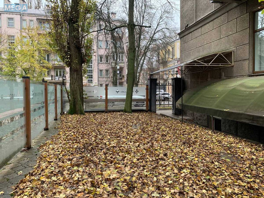 Оренда комерційної нерухомості, 275,40&nbsp;кв.м, под офис, <a class="location-link" href="/kiev/" title="Недвижимость Київ">Київ</a>, <a class="location-link" href="/kiev/pecherskij/" title="Недвижимость Печерський район">Печерський р-н</a>, Шелковичная ул., 10 (изображение 4)