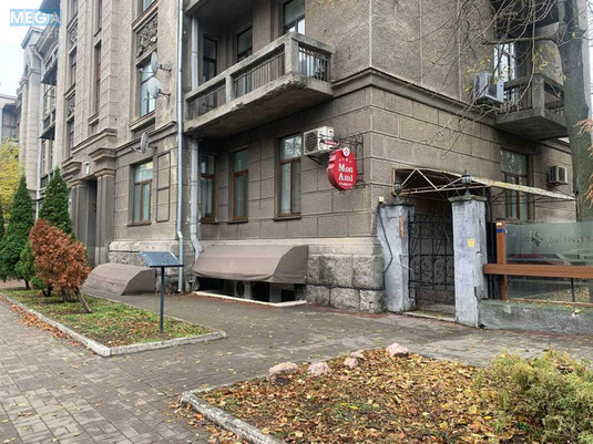 Продаж комерційної нерухомості, 275,40&nbsp;кв.м, под офис, <a class="location-link" href="/kiev/" title="Недвижимость Київ">Київ</a>, <a class="location-link" href="/kiev/pecherskij/" title="Недвижимость Печерський район">Печерський р-н</a>, Шелковичная ул., 10 (изображение 6)