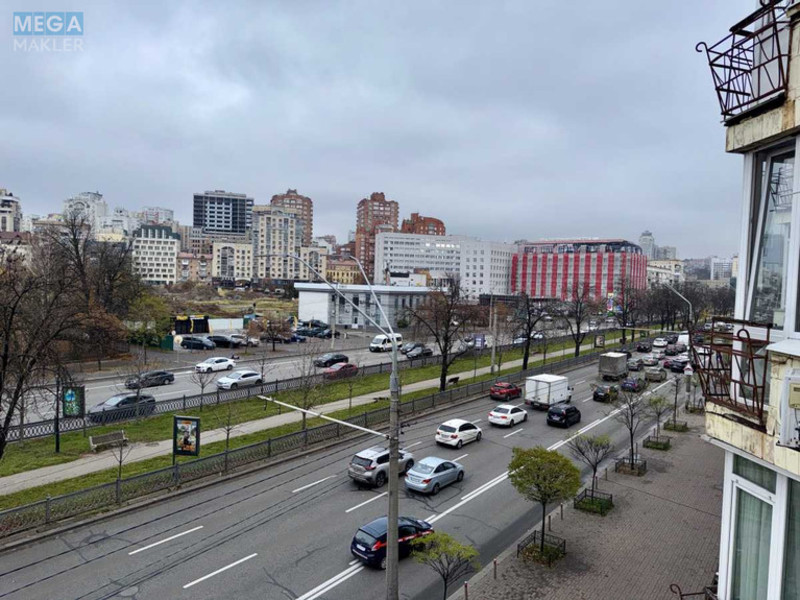 Продаж 2 кімнатної квартири (46/29/6), 4 пов. 5 пов. будинку, <a class="location-link" href="/kiev/" title="Недвижимость Київ">Київ</a>, <a class="location-link" href="/kiev/shevchenkovskij/" title="Недвижимость Шевченківський район">Шевченківський р-н</a>, Берестейский просп., 7 (изображение 16)