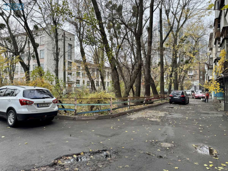 Продаж 2 кімнатної квартири (46/29/6), 4 пов. 5 пов. будинку, <a class="location-link" href="/kiev/" title="Недвижимость Київ">Київ</a>, <a class="location-link" href="/kiev/shevchenkovskij/" title="Недвижимость Шевченківський район">Шевченківський р-н</a>, Берестейский просп., 7 (изображение 19)