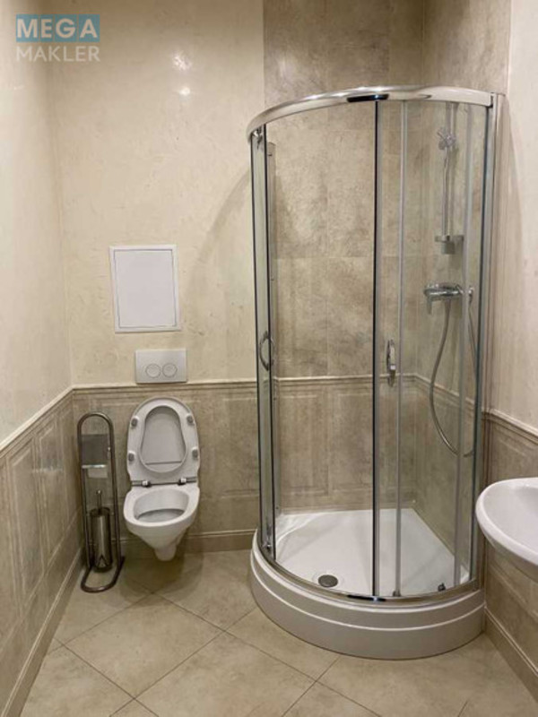 Оренда комерційної нерухомості, 218,50&nbsp;кв.м, под офис, <a class="location-link" href="/kiev/" title="Недвижимость Київ">Київ</a>, <a class="location-link" href="/kiev/svyatoshinskij/" title="Недвижимость Святошинский район">Святошинский р-н</a>, Институтская ул., 18А (изображение 14)