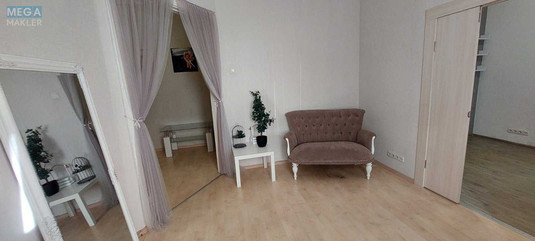 Продаж комерційної нерухомості, 40&nbsp;кв.м, под офис, <a class="location-link" href="/kiev/" title="Недвижимость Київ">Київ</a>, <a class="location-link" href="/kiev/shevchenkovskij/" title="Недвижимость Шевченківський район">Шевченківський р-н</a>, Гоголевская ул., 49 (изображение 8)