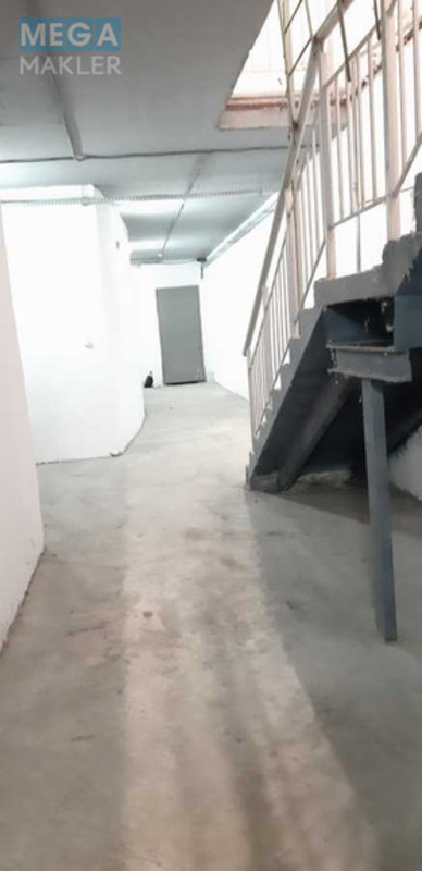 Продаж окремої будівлі/побудови, 388&nbsp;кв.м, <a class="location-link" href="/kiev/" title="Недвижимость Київ">Київ</a>, <a class="location-link" href="/kiev/goloseevskij/" title="Недвижимость Голосіївський район">Голосіївський р-н</a>, Моторный пер., 9 (изображение 13)