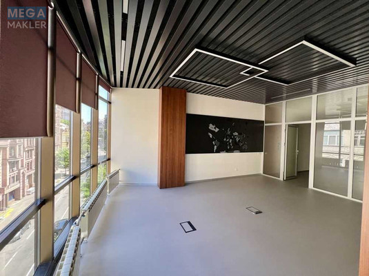 Продаж комерційної нерухомості, 400&nbsp;кв.м, под офис, <a class="location-link" href="/kiev/" title="Недвижимость Київ">Київ</a>, <a class="location-link" href="/kiev/shevchenkovskij/" title="Недвижимость Шевченківський район">Шевченківський р-н</a>, Олеся Гончара ул., 41 (изображение 3)