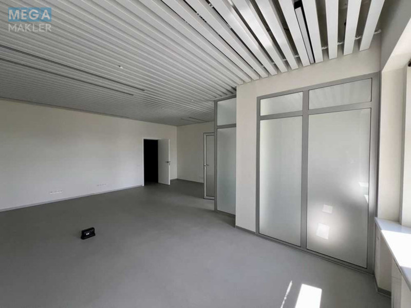 Продаж комерційної нерухомості, 400&nbsp;кв.м, под офис, <a class="location-link" href="/kiev/" title="Недвижимость Київ">Київ</a>, <a class="location-link" href="/kiev/shevchenkovskij/" title="Недвижимость Шевченківський район">Шевченківський р-н</a>, Олеся Гончара ул., 41 (изображение 8)