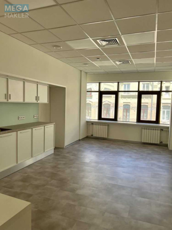 Продаж комерційної нерухомості, 400&nbsp;кв.м, под офис, <a class="location-link" href="/kiev/" title="Недвижимость Київ">Київ</a>, <a class="location-link" href="/kiev/shevchenkovskij/" title="Недвижимость Шевченківський район">Шевченківський р-н</a>, Олеся Гончара ул., 41 (изображение 13)