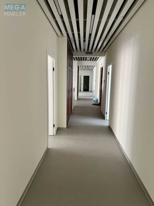 Продаж комерційної нерухомості, 400&nbsp;кв.м, под офис, <a class="location-link" href="/kiev/" title="Недвижимость Київ">Київ</a>, <a class="location-link" href="/kiev/shevchenkovskij/" title="Недвижимость Шевченківський район">Шевченківський р-н</a>, Олеся Гончара ул., 41 (изображение 16)