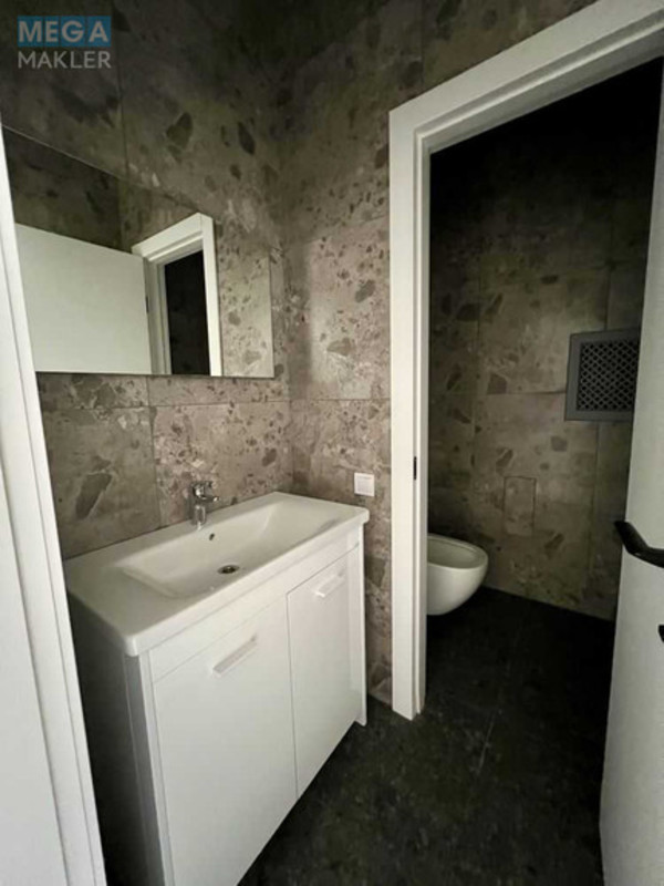 Продаж комерційної нерухомості, 400&nbsp;кв.м, под офис, <a class="location-link" href="/kiev/" title="Недвижимость Київ">Київ</a>, <a class="location-link" href="/kiev/shevchenkovskij/" title="Недвижимость Шевченківський район">Шевченківський р-н</a>, Олеся Гончара ул., 41 (изображение 18)