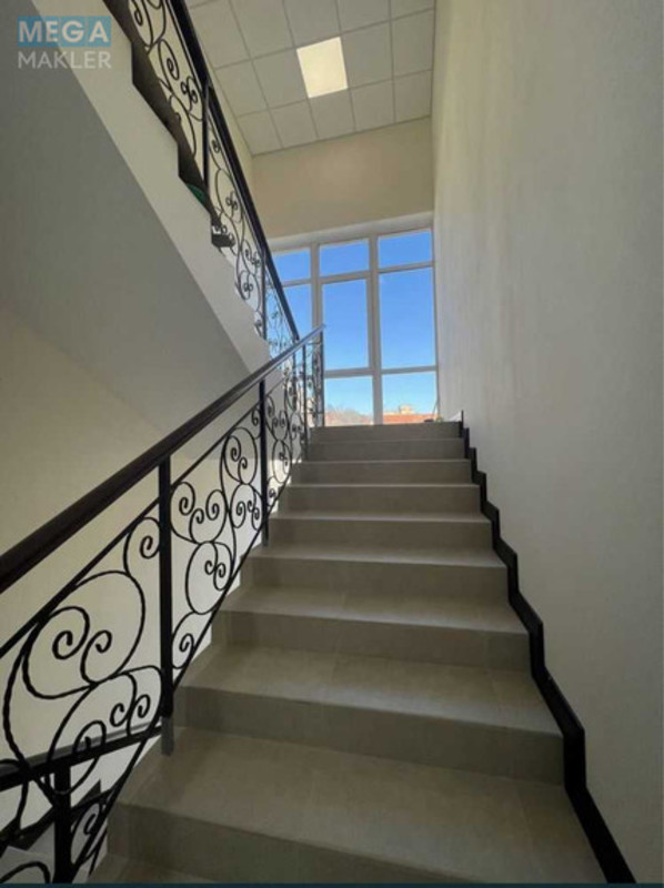 Оренда комерційної нерухомості, 44,10&nbsp;кв.м, под офис, <a class="location-link" href="/kiev/" title="Недвижимость Київ">Київ</a>, <a class="location-link" href="/kiev/podolskij/" title="Недвижимость Подільський район">Подільський р-н</a>, Глубочицкая ул., 17 (изображение 8)